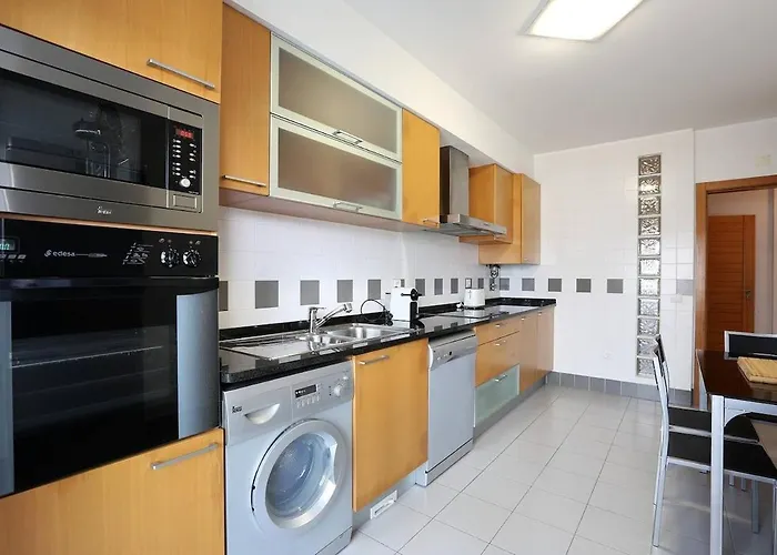 Hills And Waves 아파트