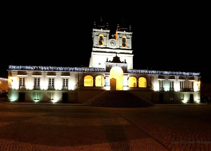 Hills And Waves Apartment